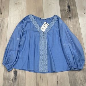 Woman’s NWT Zara Tunic Shirt, size M.
